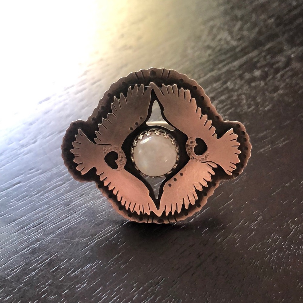 Arrow S.S. Owl moonstone ring